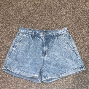 🌻American Eagle denim mom shorts!